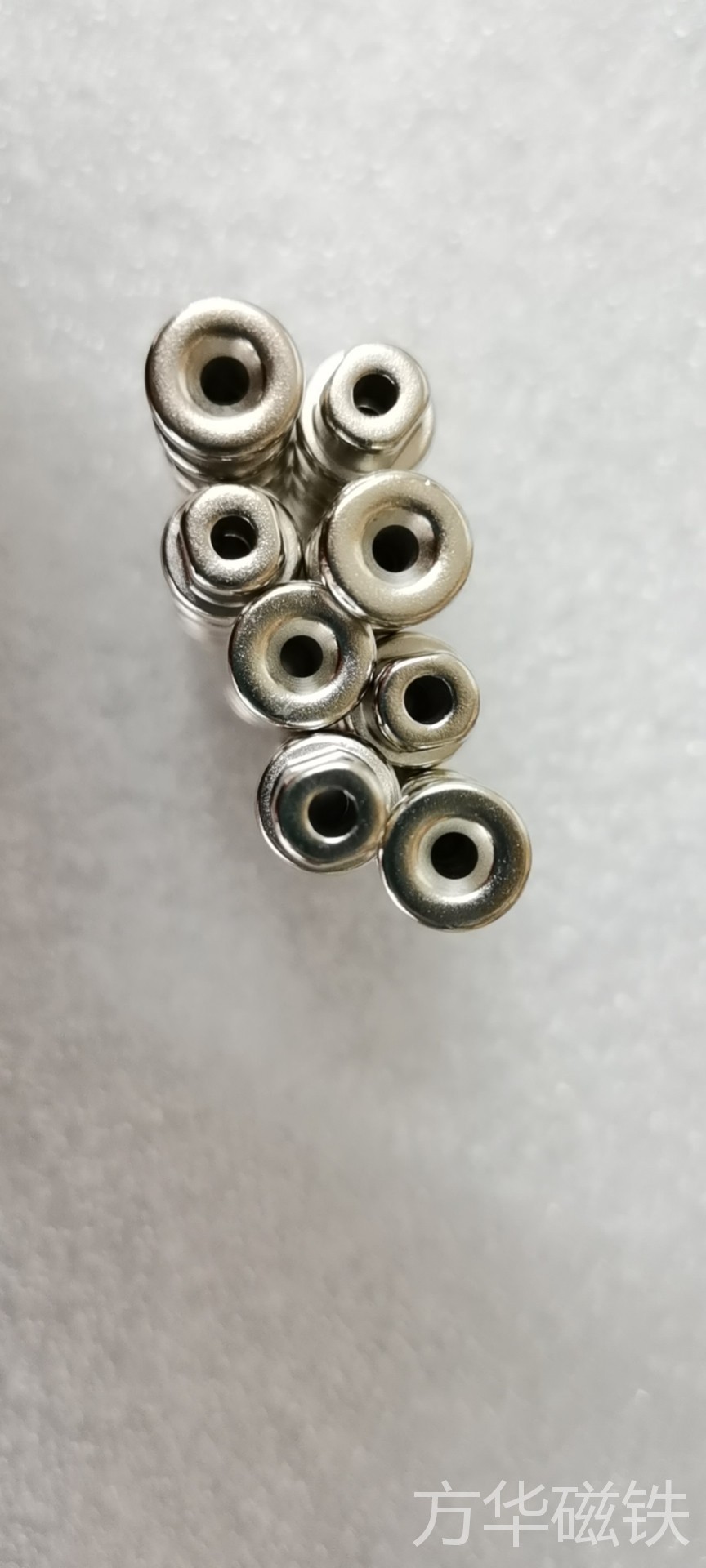 沉孔磁铁