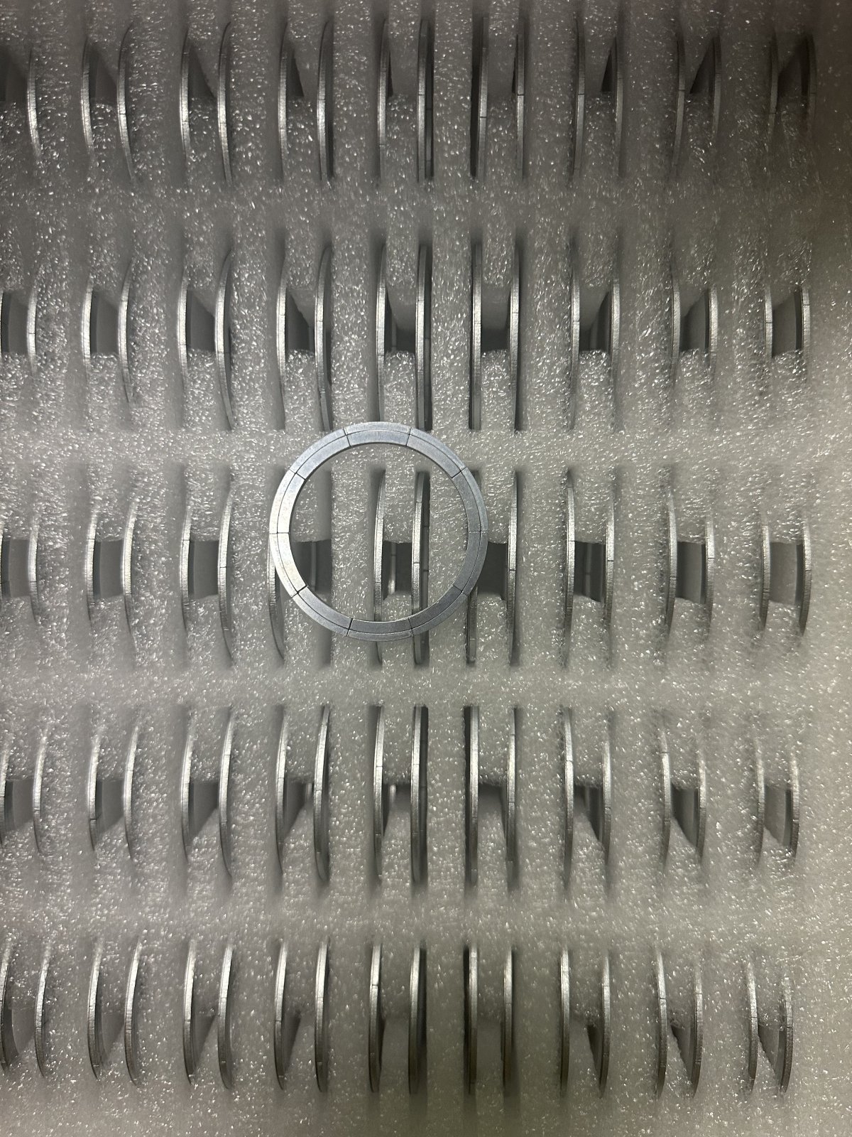 无线充双拼瓦形